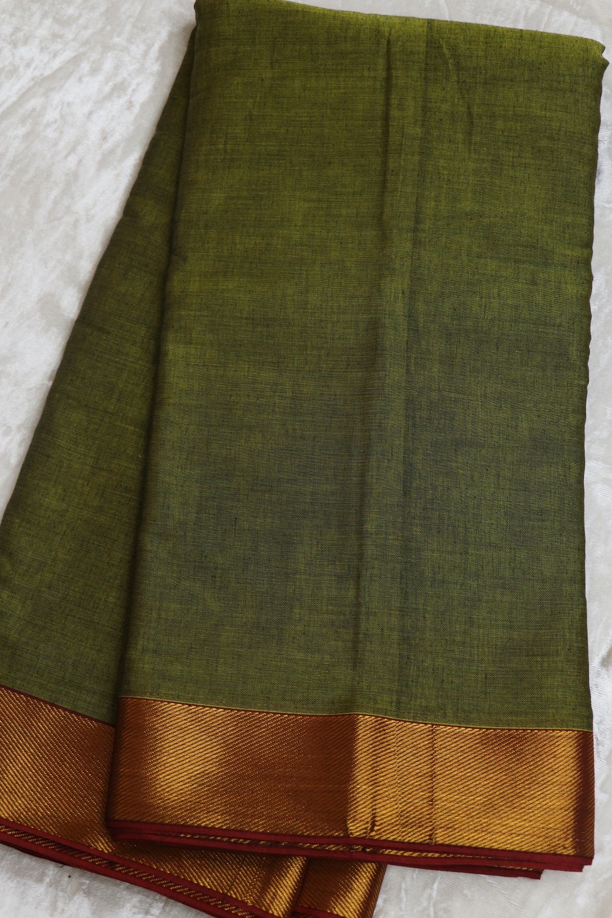 Naryanpet Cottons With Traditional Kaddi Border