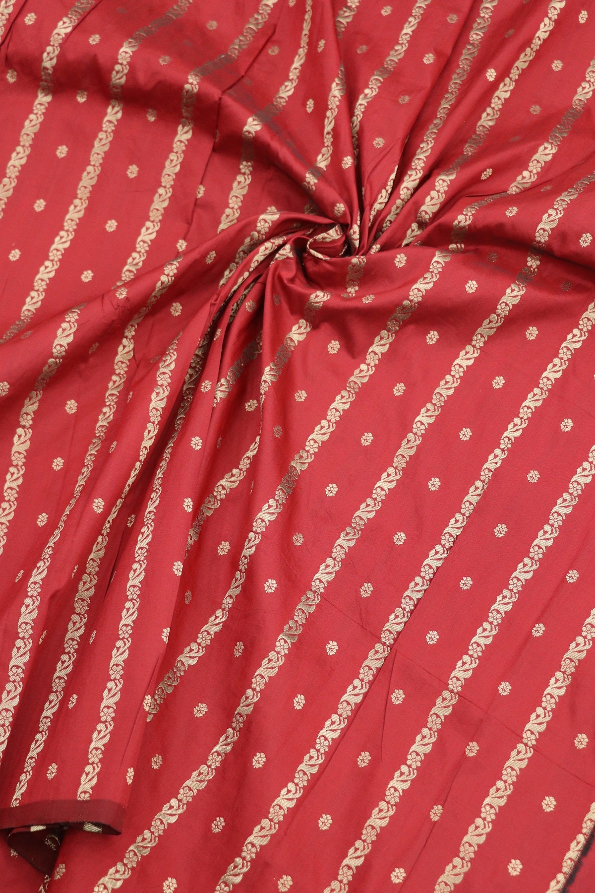 Banaras Floral Butties & Vertical Gold Zari Woven Fabric