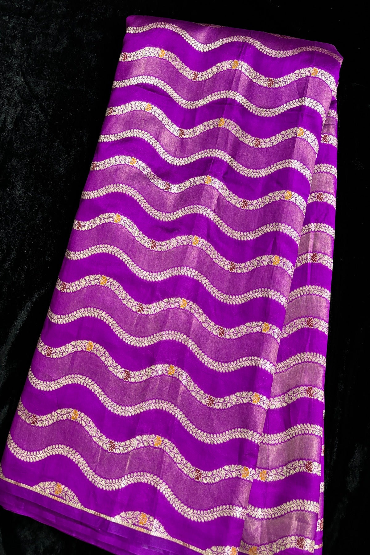Katan & Tissue Wave Patterned Meenakari Woven Pure Banaras Silk Fabric