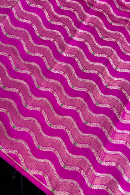 Katan & Tissue Wave Patterned Meenakari Woven Pure Banaras Silk Fabric