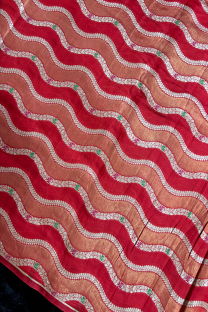 Katan & Tissue Wave Patterned Meenakari Woven Pure Banaras Silk Fabric