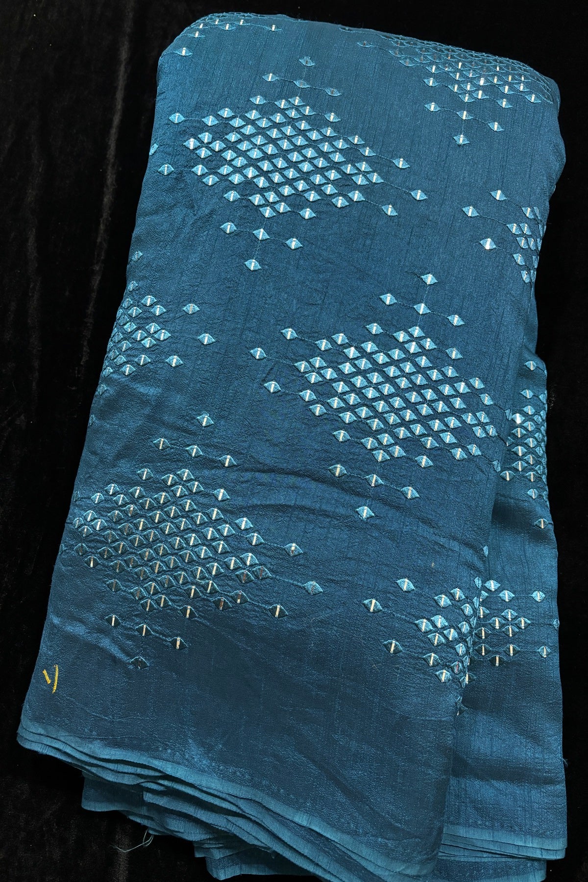 Logenze Shaped Mirror Embroidered Pure Banglore Silk Fabric