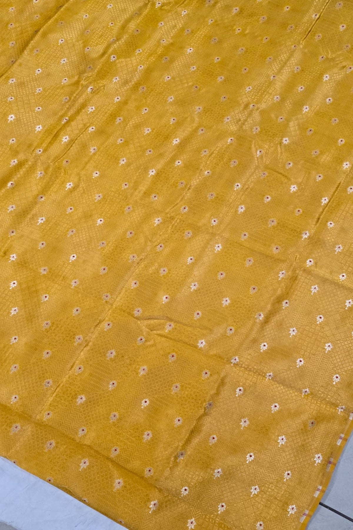 Pure Banaras Geometric Woven Tissue Fabric With Meenakari Motifs