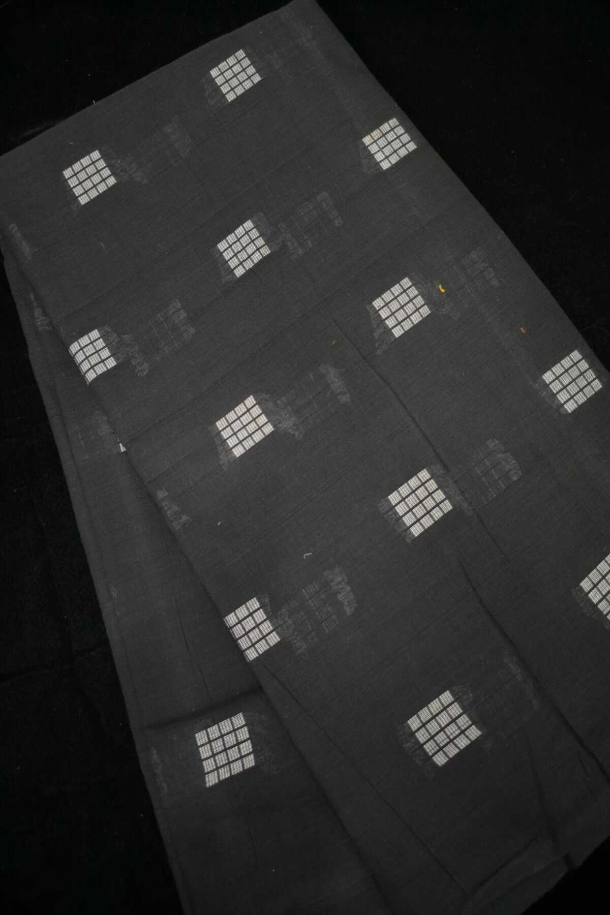White Mini Square Carton Checked Woven Pure Cotton Fabric
